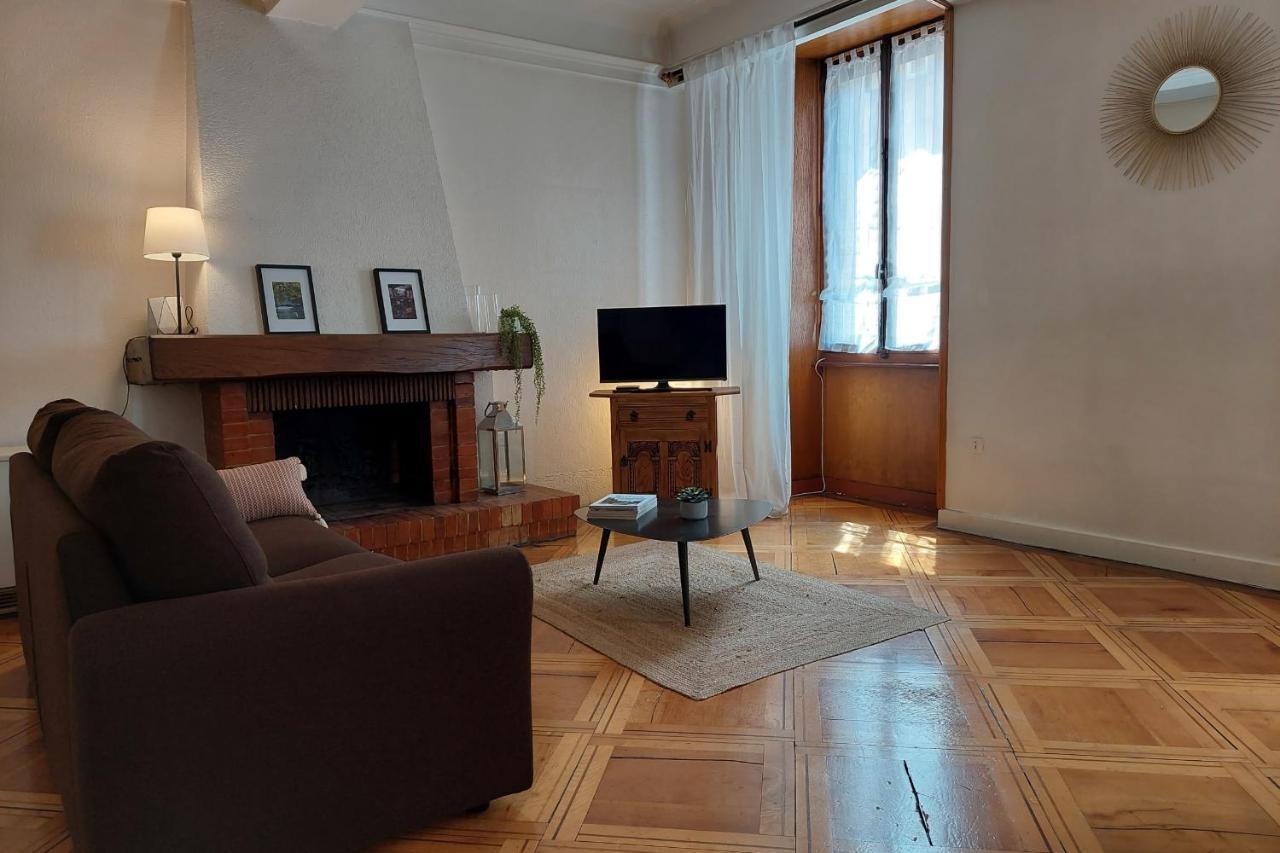 Le Vintage - Appartement En Plein Coeur De La Vieille Ville Annecy Exterior photo