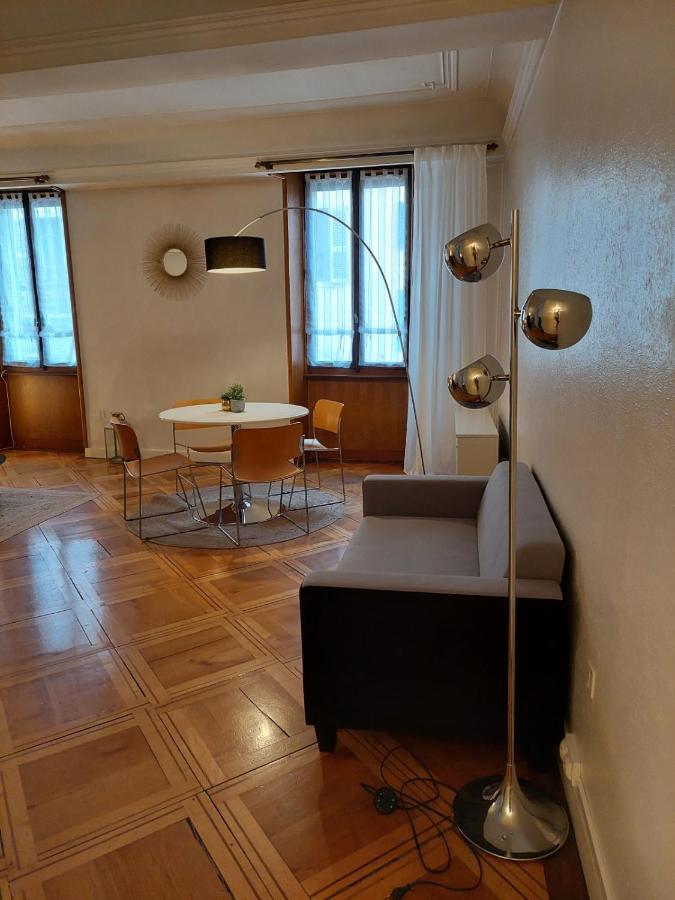 Le Vintage - Appartement En Plein Coeur De La Vieille Ville Annecy Exterior photo